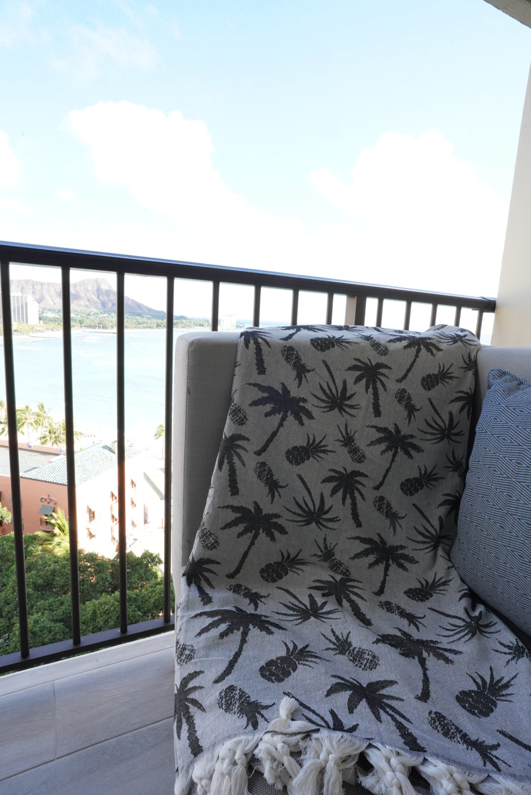 Palm Tree + Pineapple King Size Blanket
